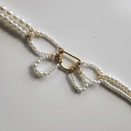 'Butterfly' Handmade pearl bead collar - White pearl beads/gold findings